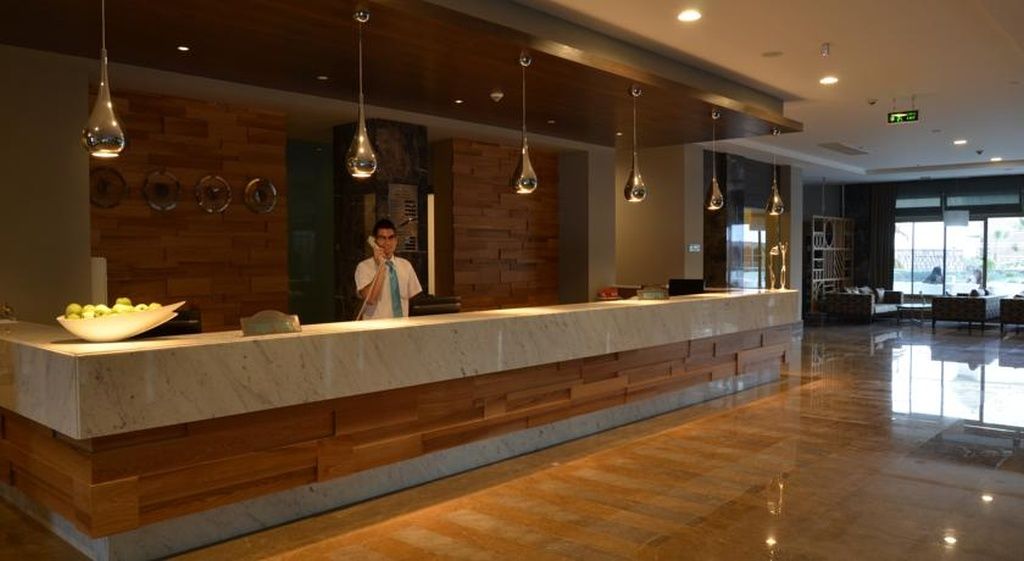 Port Side Resort Hotel Экстерьер фото